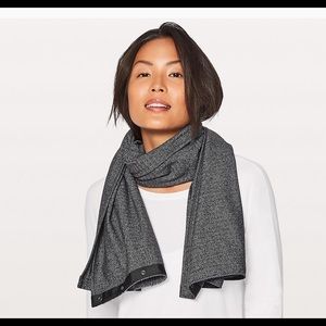 Lululemon Vinyasa Scarf Rulu